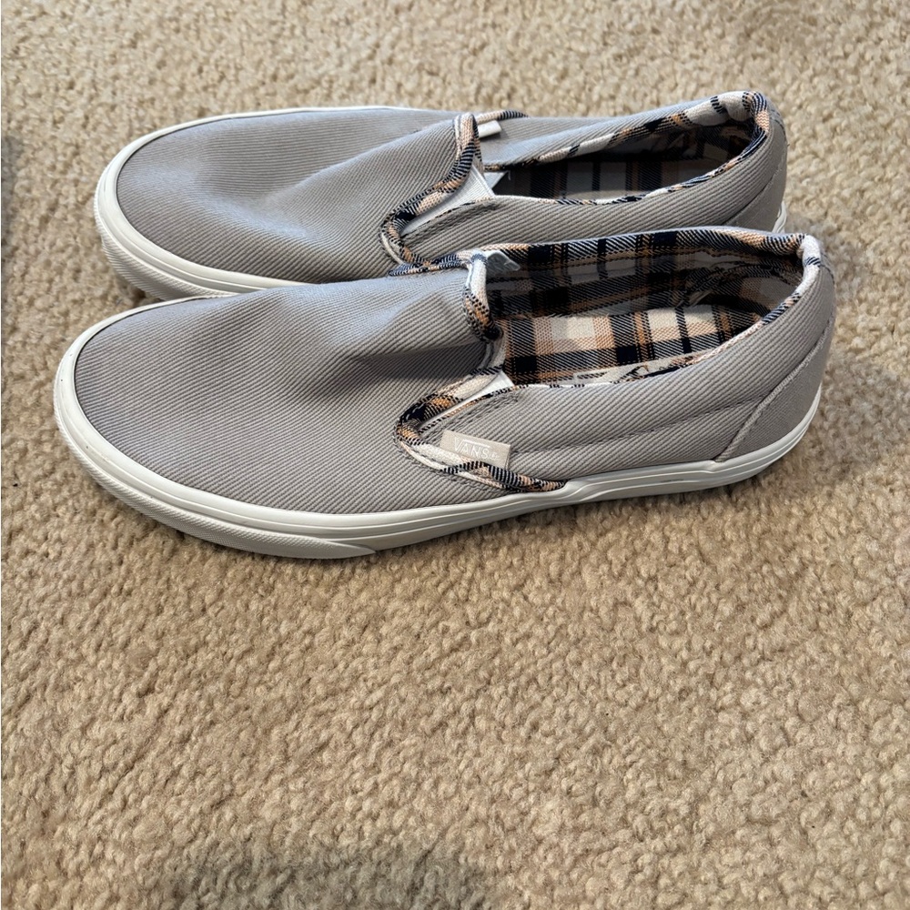 Vans Gray Slip-On Sneakers with plaid interior - Picture 11 of 16